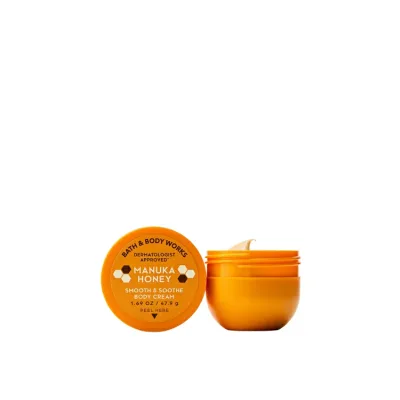 バスアンドボディワークス マヌカハニー トラベルサイズ スムース&スーズ ボディクリーム 47.9g Bath & Body Works Manuka Honey Travel Size Smooth & Soothe Body Cream 1.69 oz / 47.9 g 【お取り寄せ商品】
