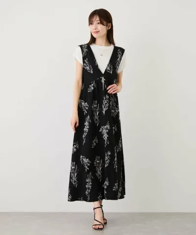 【SALE/30%OFF】JAYRO Vネック花柄ワンピース ジャイロ ワンピース・ドレス ワンピース ブラック ホワイト【送料無料】