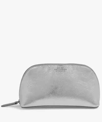 SMYTHSON Cosmetic Case in Metallic Leather スマイソン メイク道具・美容器具 その他のメイク道具・美容器具 シルバー【送料無料】
