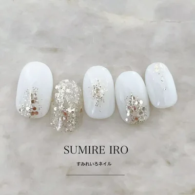 ネイルチップ つけ爪 ブライダルネイル ショート 成人式ネイル デザイン シンプルネイル nail ベージュネイル 小さい爪 大きい爪 ベリーショート ちび爪 大人ネイル 付け爪 オーダーネイル 【o2164】ホワイトラメグラデーション