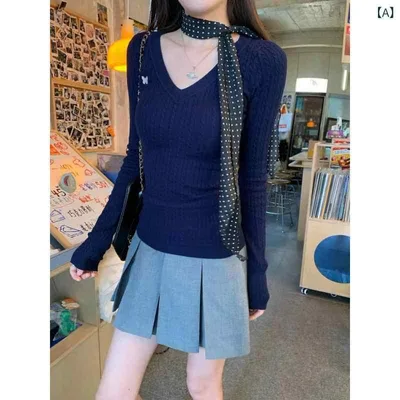 ニット レディース トップス 長袖 Vネック 刺繍 蝶々 ケーブル編み タイト セーター プルオーバー インナー グレー 灰色 厚手 防寒 体型カバー ゆったり 着痩せ 秋 冬 カジュアル きれいめ 伸縮性 スタイルアップ 大人 上品 高級感 オフィス