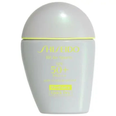 ●▲国内正規品 資生堂 SHISEIDO サンケア BB フォー スポーツ QD / 本体 / ミディアムダーク SPF50+・PA+++ 日焼け止め 化粧品 スキンケア コスメ メイク 誕生日 記念日 母の日 プレゼント ギフト 彼女 妻 母 女性 人気 ご褒美 忘年会 20代 30代 40代 50代