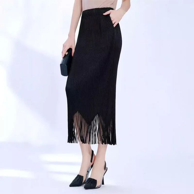 スカート 女性用 秋冬 プリーツ 高腰 スリム フレア ミディ丈 ブラック グレー カーキ 気質 通勤 吸湿速乾 伸縮性 軽量 ポリエステル 再生繊維 ハイウエスト ストレート シルエット ビジネス カジュアル 普段使い