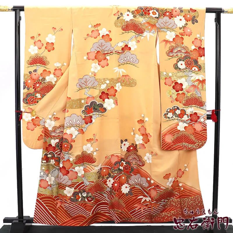 【中古】 振袖 長襦袢 2点 セット 成人式 晴れ着 正絹 薄橙 伝統文様 松竹梅 波文 身丈161.5cm 裄丈66cm Mサイズ相当 リサイクル着物 リユース着物 中古着物 送料無料 即日発送