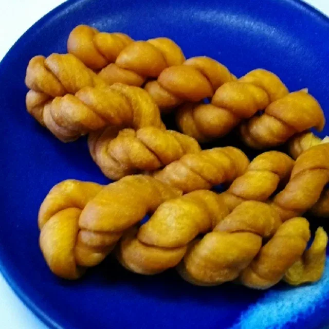 【送料無料】訳ありマファール 麻花 (まあふぁ)林製菓 蘇州 マファール 麻花兒150g入り×2袋 (通常マファール約15本分) 日時指定不可 よりよりまふぁーる(約150g×2袋入り)おつまみ 珍味