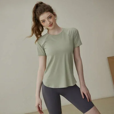 Tシャツ レディース 半袖 トップス カットソー ゆったり スポーツウェア トレーニングウェア ヨガウェア フィットネス ランニング 運動着 伸縮性 吸湿速乾 軽量 高級感 無地 シンプル 春夏