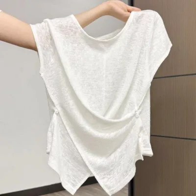Tシャツ レディース 半袖 カットソー トップス サマーニット ラウンドネック クルーネック クロスデザイン ボタン 変形裾 ショート丈 薄手 伸縮性 細見え 着痩せ カジュアル 無地 シンプル 春夏