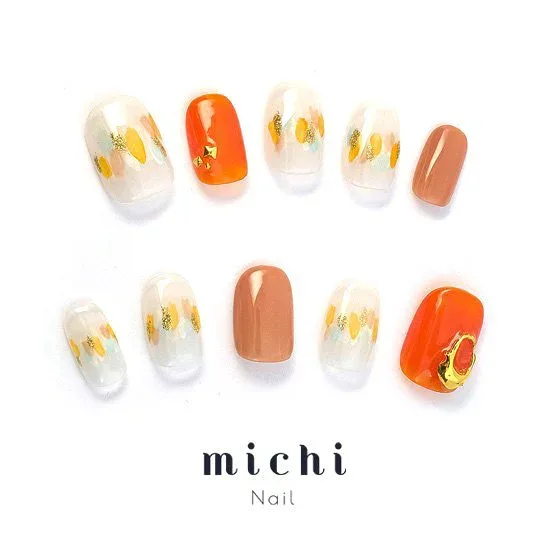 オレンジのドロップワイプネイル michinail ネイルチップ ミチネイル ネイル つけ爪 ハンドメイドネイル ショートネイル 夏 ビタミンカラー ミラーネイル