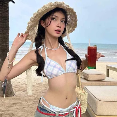 水着 レディース セパレート ホルターネック チェック柄 ビキニ スイムウェア ビーチウエア セクシー ヘルシー スタイリッシュ カジュアル 盛れる 海 温泉 プール 旅行 リゾート 写真映え かわいい インフルエンサー盛り 谷間