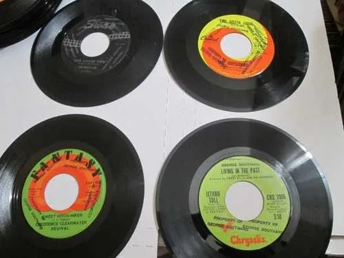 36 Classic Rock 45 Lot 60's Early 70's Good Condition Beatles Santana Doobie Brothers CCR