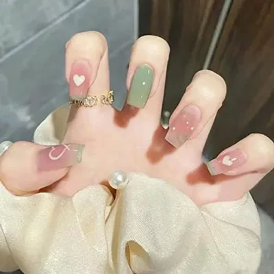 ネイルチップ 24枚入り 春夏 ネイルチップ ネイルチップ 緑 両面テープ ネイルファイル付き人気 成人式 入学式 卒業式 結婚式 パーティー 日常生活に使用できます