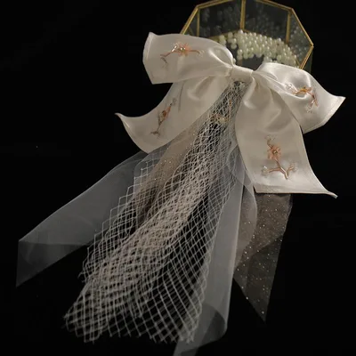 ヘアアクセサリー レディース ウエディング ヘッドドレス 花嫁 チュール 刺繍 髪飾り ベール 挙式 結婚式 2次会 前撮り フォトウェディング 花柄 白