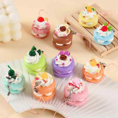 キーホルダー バッグチャーム かわいい 食品サンプル クリーム ケーキ マカロン ビスケット クッキー スイーツ ミニチュア 飾り おしゃれ