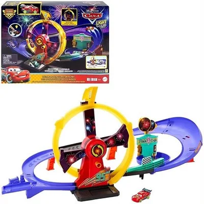 【Disney Pixar ディズニー CARS/カーズ】 セレブレーション・レースウェイ ライトアップ機能付き ライトニング・マックィーン 巻き上げ式キッカー付き/ミニカー