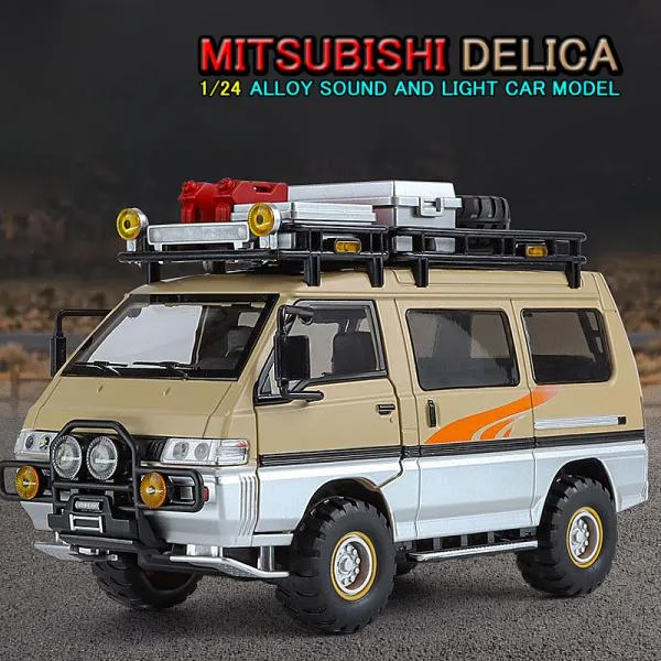 三菱 DELICA デリカ 1/24 ミニカー 全2色 ライト点灯 エンジンサウンド 合金モデル 模型