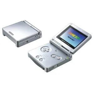 ゲームボーイアドバンスSPプラチナシルバー/本体(携帯ゲーム機)