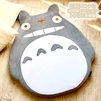ジブリグッズ となりのトトロ お昼寝クッション トトロとお昼寝