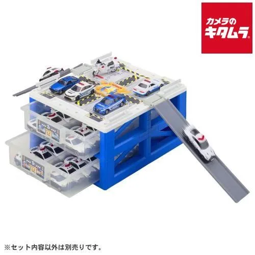 タカラトミー トミカワールド スクランブルポリスパーキング30 スペシャルセット(トミカ4台付き)