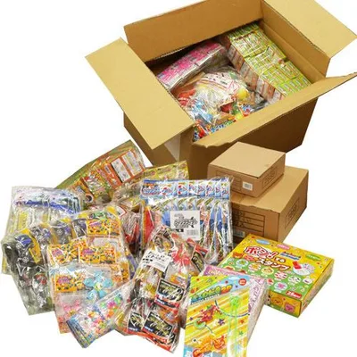 子供会 景品 送料無料 景品向けおもちゃ 300個詰め合わせ 男女およそ半々