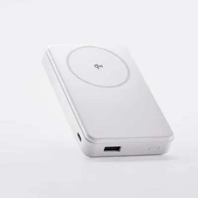 エレコム モバイルバッテリー Qi2対応 ワイヤレス 充電器Type-C 入出力×1 USB-A×1 10000mAh 20W リチウムイオン電池 ホワイト DE-C67-10000WH