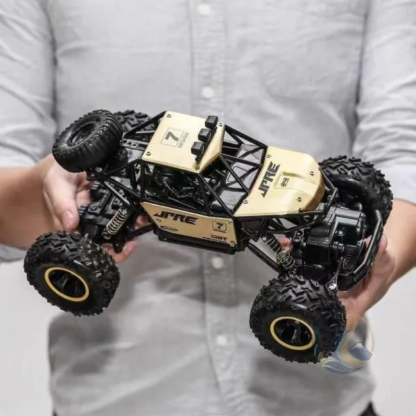 1/16 RC カー ラジコンカー 4WD オフロード 27CM 腕時計型 360 ° 感動人生 ドリフト リモコンおもちゃ スタントカー こどもの日 アウトドア 旅行 知育