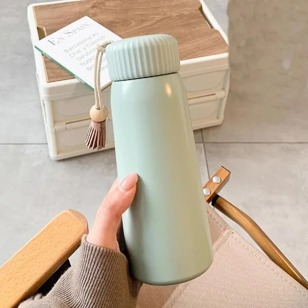 水筒 ステンレスボトル 魔法瓶 400ml 保冷ボトル 洗いやすい water bottle マグボトル マイボトル おしゃれ コーヒー用水筒 保温杯 冷水筒 真空断熱 魔法瓶 細身