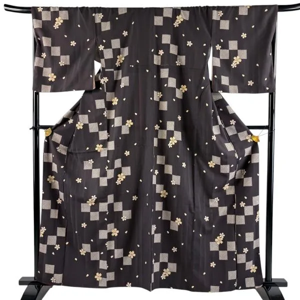 小紋 身丈161.5cm 裄丈68.5cm L 袷 桜 疋田柄 墨色 化繊 優品 中古