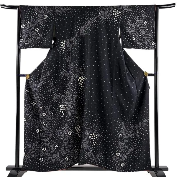 美品 訪問着 身丈158.5cm 裄丈64.5cm M 袷 草花 絞り 黒 正絹 秀品 中古
