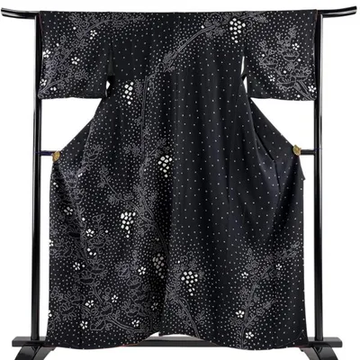 美品 訪問着 身丈158.5cm 裄丈64.5cm M 袷 草花 絞り 黒 正絹 秀品 中古