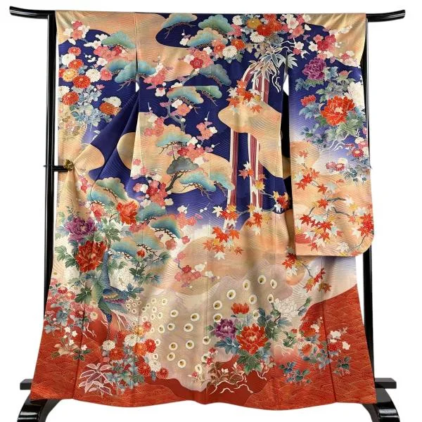 振袖 身丈165.5cm 裄丈63cm S 袷 孔雀 牡丹 刺繍 金彩 濃紫 正絹 秀品 中古