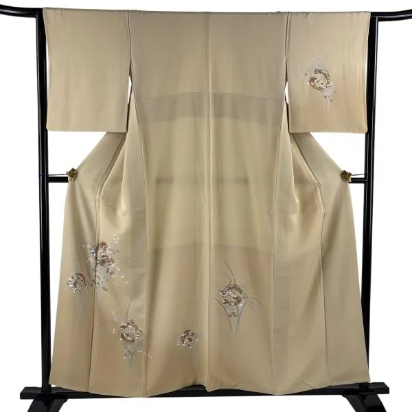 付下げ 身丈155cm 裄丈64cm M 袷 束ね熨斗 草花 金彩 ぼかし ベージュ 正絹 秀品 中古