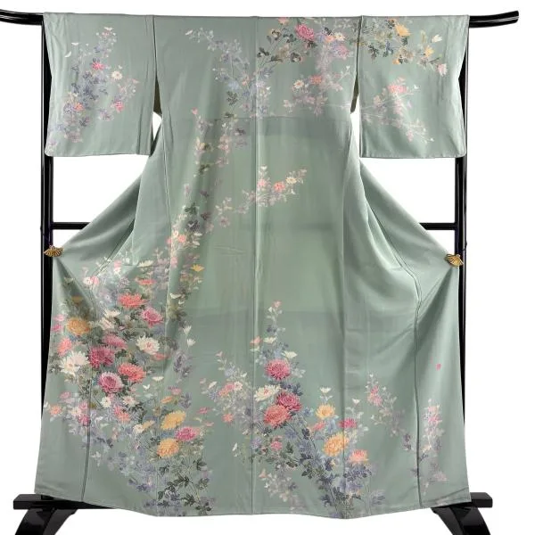 美品 訪問着 身丈162cm 裄丈66.5cm M 袷 落款あり 菊 枝花 薄緑 正絹 秀品 中古