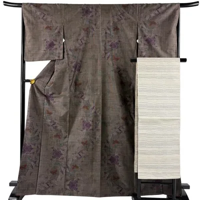 美品 大島紬 身丈159cm 裄丈66cm M 袷 名古屋帯セット 純泥染 証紙あり 蝶 流水 焦茶色 正絹 秀品 中古