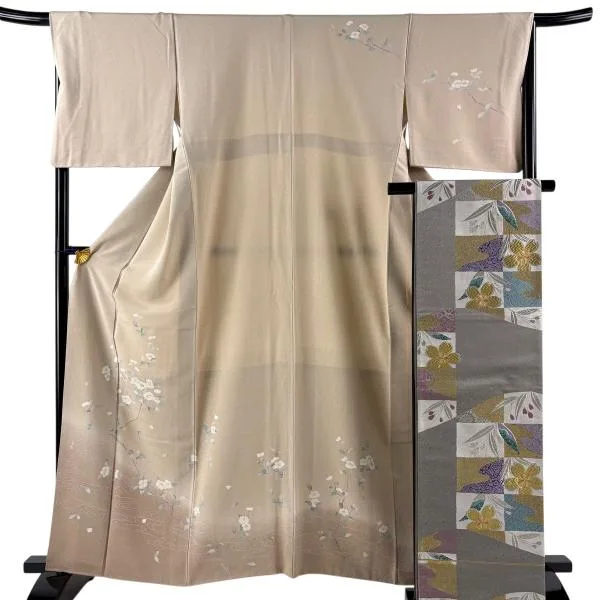 美品 訪問着 身丈161cm 裄丈68cm L 袷 袋帯セット 落款あり 枝花 流水 ぼかし 薄茶色 正絹 秀品 中古