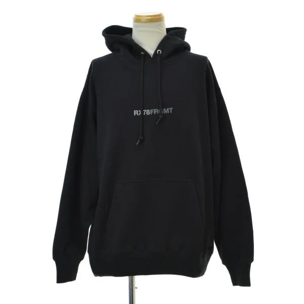 V.A. / VA × fragment design × 機動戦士ガンダム VBM-15160 GUNDAM45FRGMT GUNDAM RX78FRGMT Hoodie 01 スウェットパーカー