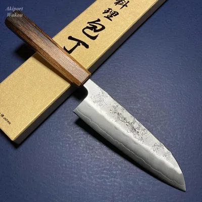 包丁 三徳包丁 165mm 義弘作 銀三鋼 銀紙三号 梨地仕上げ 樫漆柄 山脇刃物製作所 堺刃物