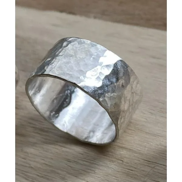 幅広シルバーリング シルバー925 silver925 シルバーアクセサリー 指輪槌目加工