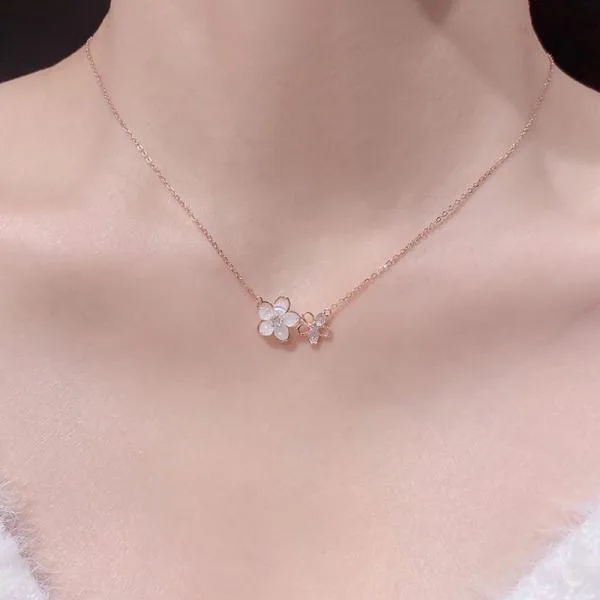 ネックレス 桜 レディース レディースネックレス サクラ 花 フラワー 女性 アクセサリー ピンクゴールド 花びら 鎖骨ネックレス