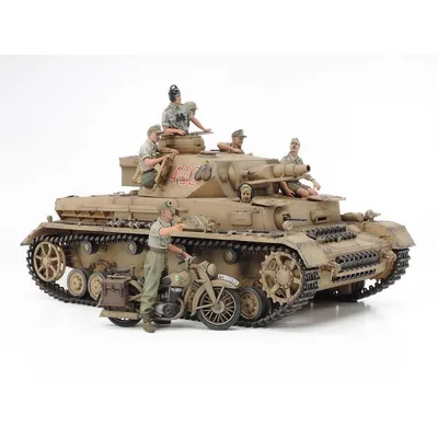 タミヤ 1/35 ドイツIV号戦車F型・伝令バイクセット“北アフリカ戦線”【25208】【プラモデル】