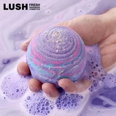LUSH スイーツフェアリー バスボム 入浴剤 クリスマス 数量限定 ギフト プレゼント バレリーナ 甘い 香り 保湿 癒やし ラッシュ 公式