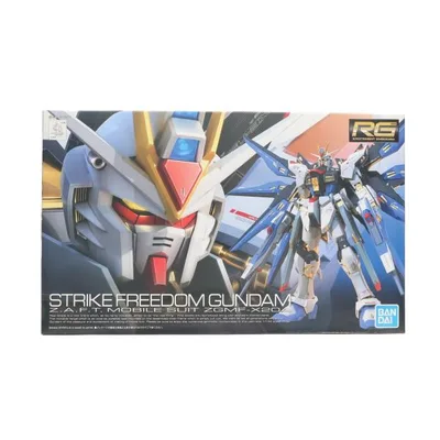 『中古即納』{PTM} (再販) RG 1/144 ZGMF-X20A ストライクフリーダムガンダム 機動戦士ガンダムSEED DESTINY プラモデル バンダイスピリッツ(20260715)