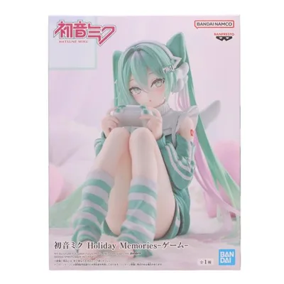 ฟิกเกอร์ Hatsune Miku ซีรีส์ Character Vocal 01 รุ่น Holiday Memories มือสอง Banpresto