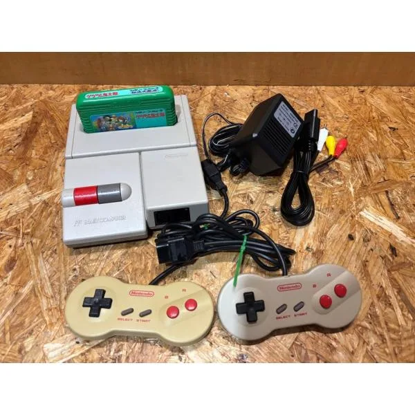 ニューファミコン 本体 AV仕様 HVC-101 ソフト付き