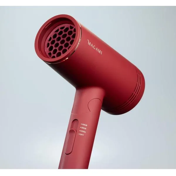 MAGAMI(マガミ)ドライヤー 極低温 髪に密着するコラーゲン NIR機能搭載 ゼロ距離 700W