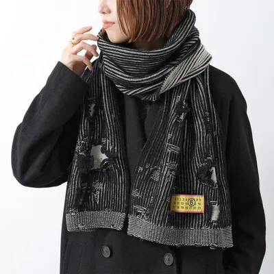 MM6 エムエムシックス メゾンマルジェラ マフラー S62TE0051 M13076 レディース メンズ ストール ナンバリングロゴ ナイロン混ウール 961