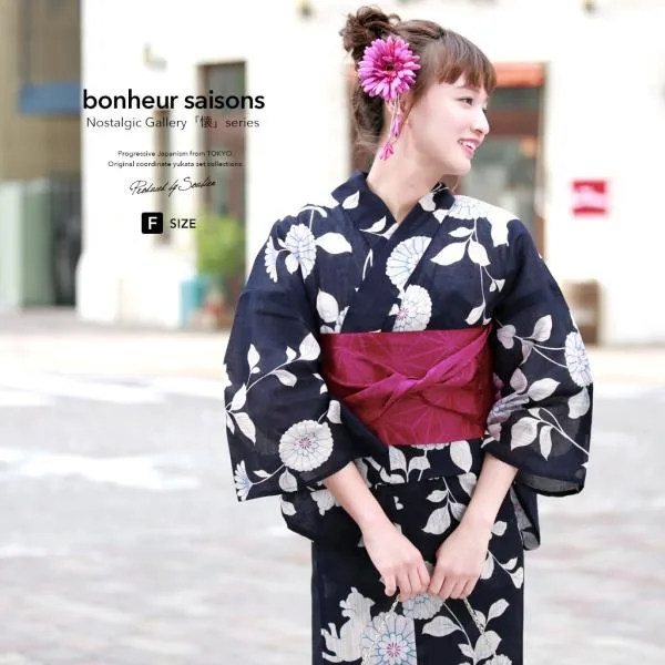 浴衣 レディース 3点セット (浴衣/半幅帯/下駄) bonheur saisons ボヌールセゾン 濃紺 ネイビー 生成色 赤紫 菊 花 猫 ねこ 綿麻 フリー 送料無料 古典柄