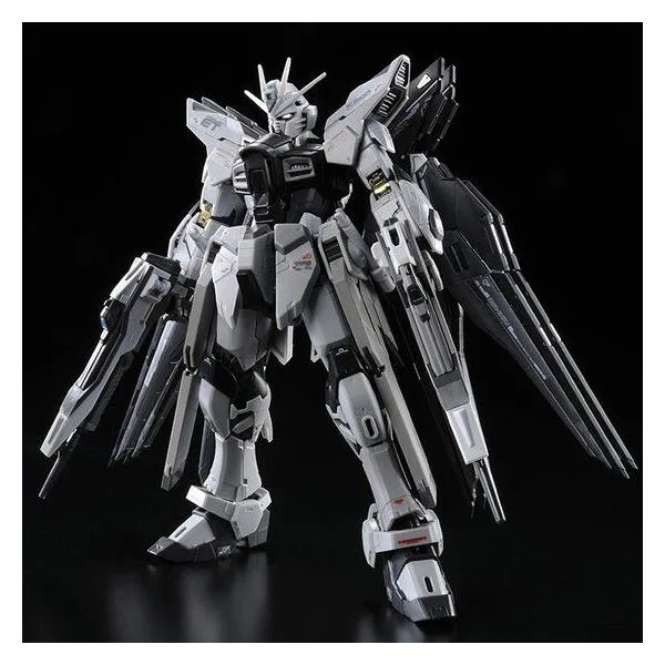 【新品】【即納】RG 1/144 ストライクフリーダムガンダム ディアクティブモード 1/144スケール 組み立て式プラモデル ガンプラ ロボット