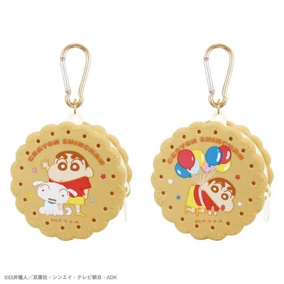 12月下旬入荷 予約 クレヨンしんちゃん グッズ ポーチ しんちゃん お菓子化計画 ティーズファクトリー クッキーサンドポーチ メーカー公式
