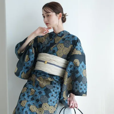 浴衣 レディース セット utatane 高級変わり織 浴衣3点セット ローケツ染め風 鉄紺に亀甲繋ぎ 浴衣セット(ゆかた・帯・下駄)上質 うたたね レトロ ●