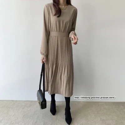 プリーツワンピース 長袖ワンピース 春ワンピース レディース 春秋服 ロングワンピース ミモレ丈 丸ネック 無地 二次会 卒業式 入学式 フォーマル 大人 着痩せ